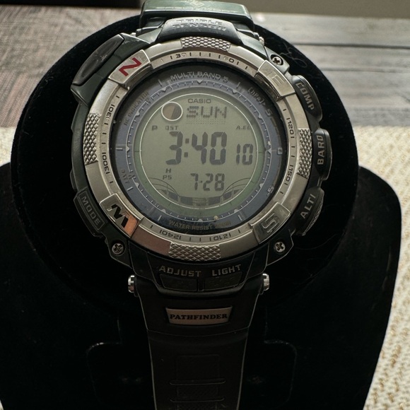 Casio Pathfinder (Men) - Picture 1 of 5